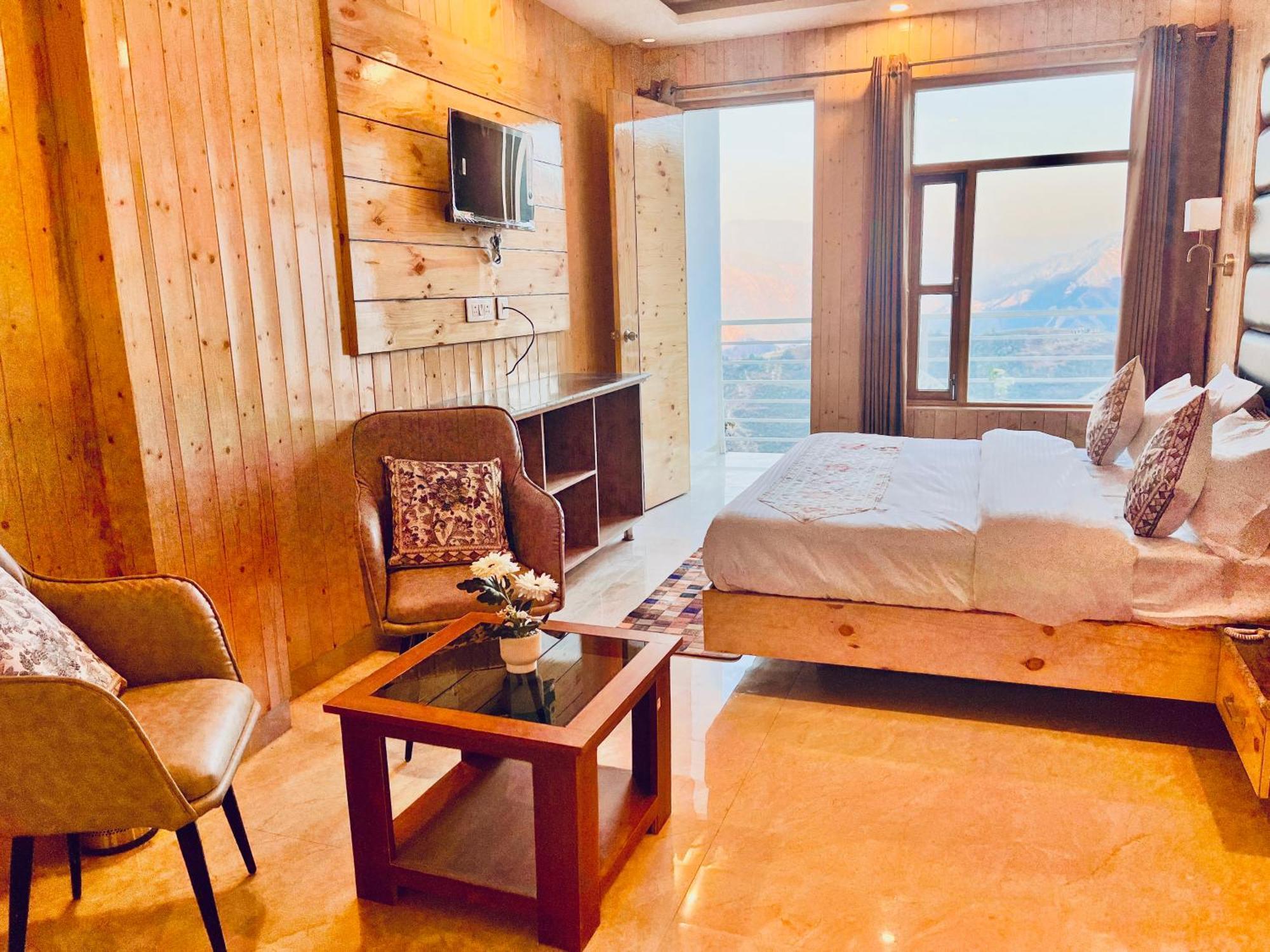 Hotel Classic Crown - #Scenic Mountain View #Open Terrace #Parking #Premium Rooms With Balcony #Guest Preferred #Best Selling Hotel In Mussoorie Ngoại thất bức ảnh