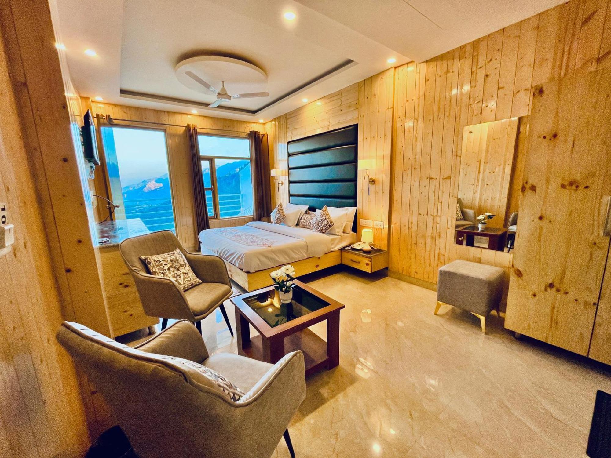 Hotel Classic Crown - #Scenic Mountain View #Open Terrace #Parking #Premium Rooms With Balcony #Guest Preferred #Best Selling Hotel In Mussoorie Ngoại thất bức ảnh